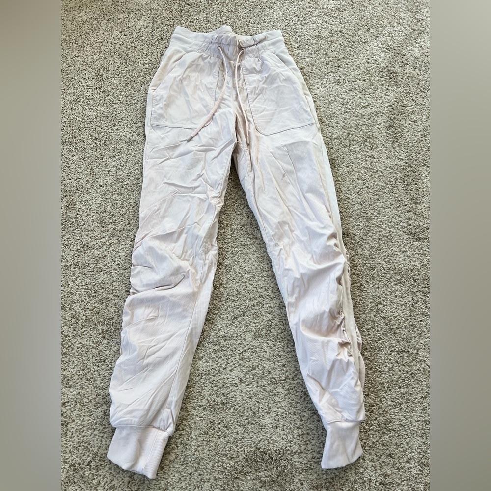 Lululemon lined dance pants size 2